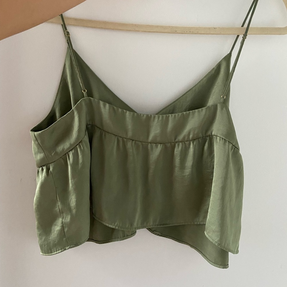 Aritzia green crop tank